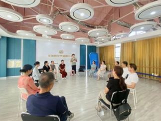 老年大学新热门：短剧班