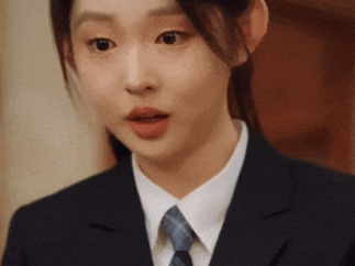 内娱95花危！短剧“顶流”李柯以，正在偷走你们的观众