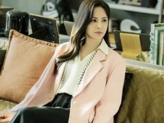 刘晓庆倪虹洁李若彤入局微短剧，这条赛道也开始卷了？