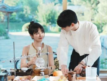 短剧《我竟是宿敌白月光・宋柚缘》入选“跟着微短剧去旅行”优秀片单