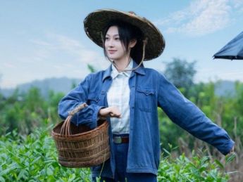 河南姑娘演活年代短剧,看马晓伟的“逆风翻盘路”