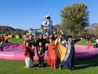 红羽毛奇幻系列儿童微短剧《神仙太上头》在爱羽之城圆满杀青