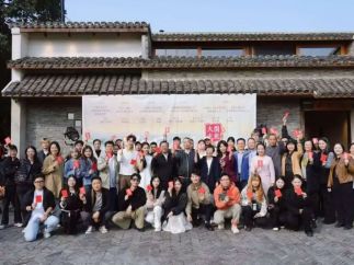 微短剧《东夏合欢》在石湖荡镇东夏村举行开机拍摄