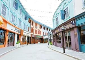 探访云南首个短剧基地昆明市春雨937文创园  解码昆明影视“新片场”