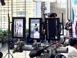 中国微短剧市场规模突破500亿元，首次超越电影票房