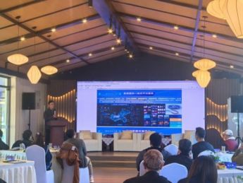 以“AI驱动·剧力新生”为主题，AI新浪潮微短剧论坛在重庆永川举办