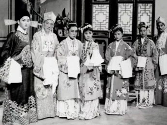 秦腔微短剧《三滴血》在横店杀青